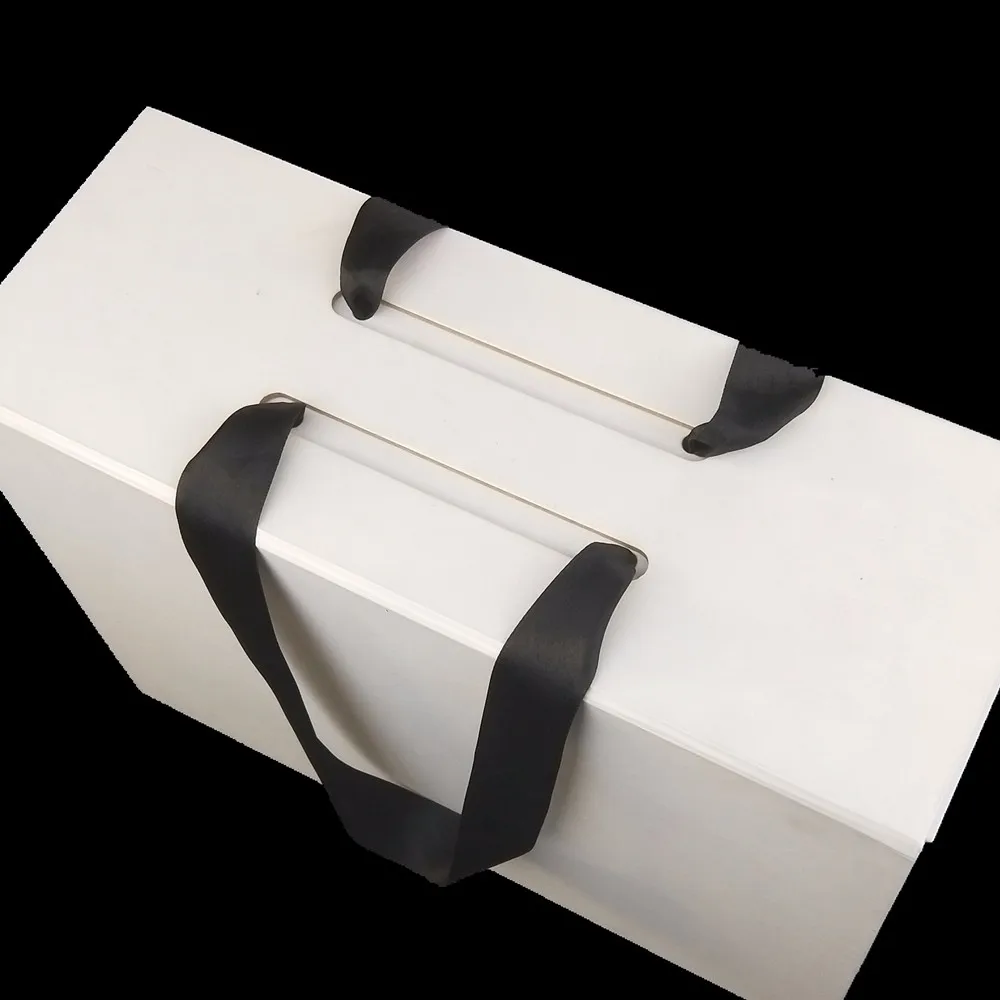 Ribbon Or Cotton Handles Hard Cardboard Baby Blanket Packaging Box