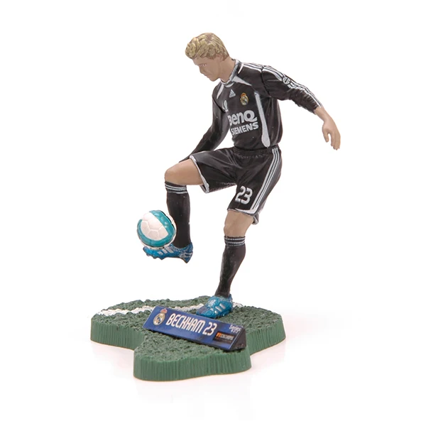 mini soccer player figurines