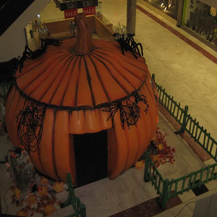 Customized Size Giant Pumpkin House Fiberglass Sculpture As Mall