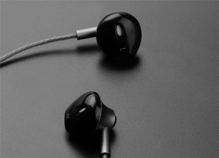 Noise Isolating In Ear Canal Headphones Earphones With Pure Sound And