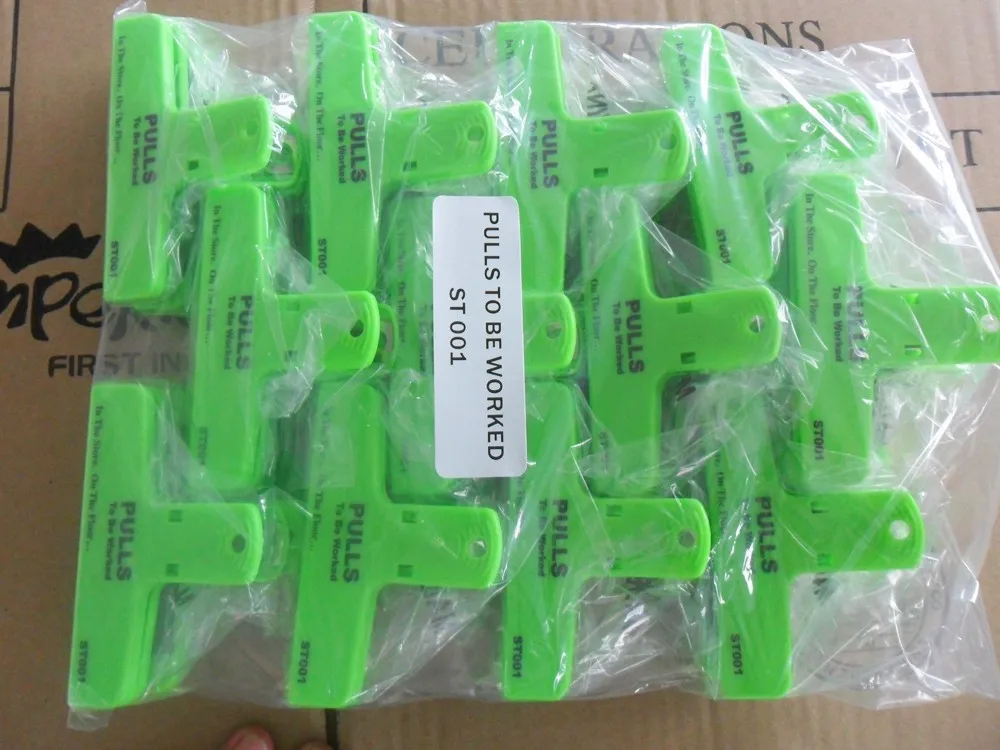 Promotional Custom Plastic Clip Logo With Super Power