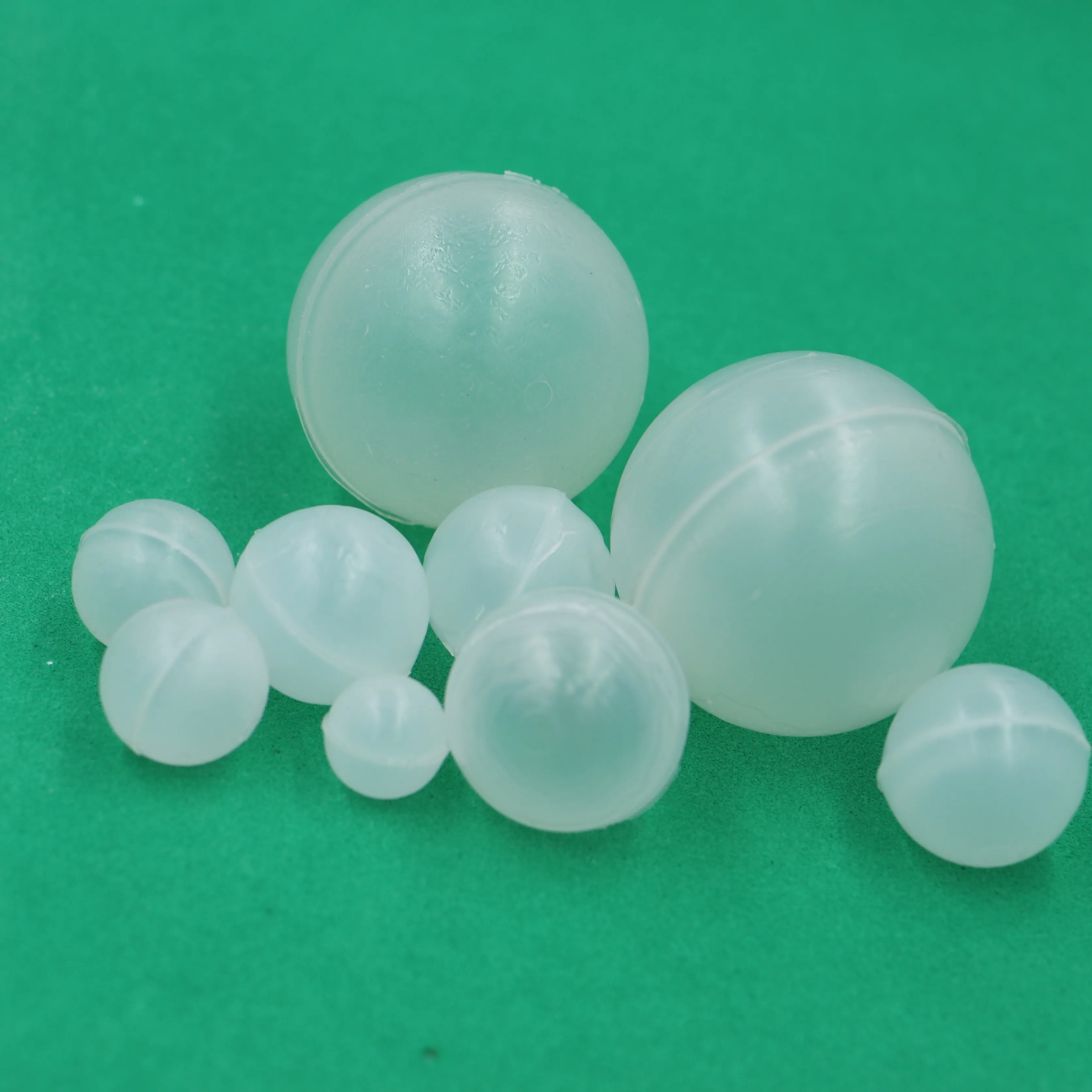 Wholesale 4 inch 5 inch 8 inch hollow plastic balls