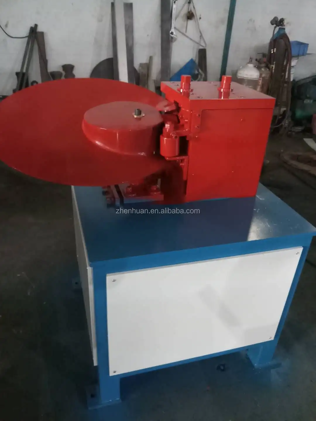 corner protector machine.jpg