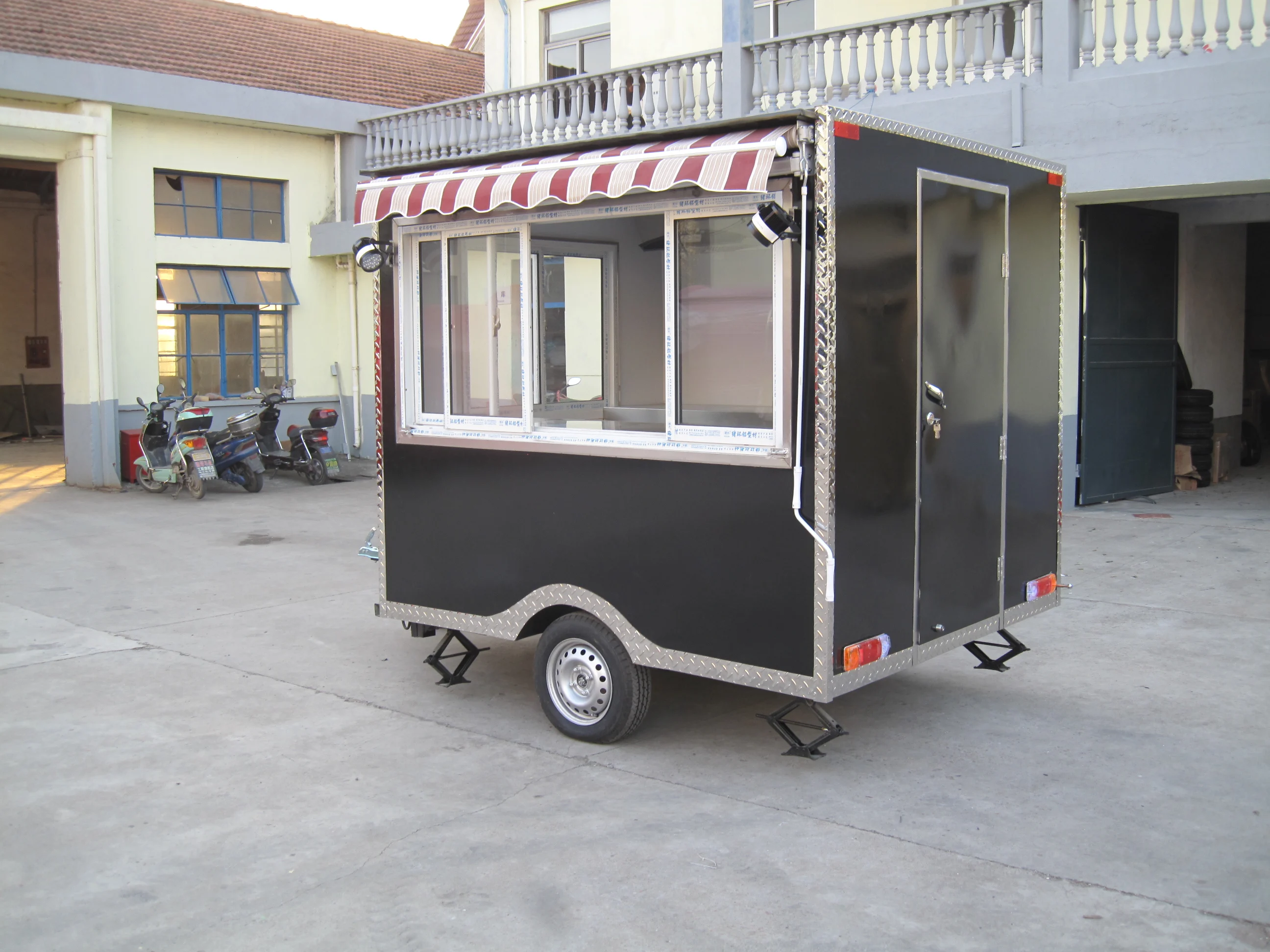 Square Hand Push And Driving Trailer Food Vendor Cart Buy Food Vendor