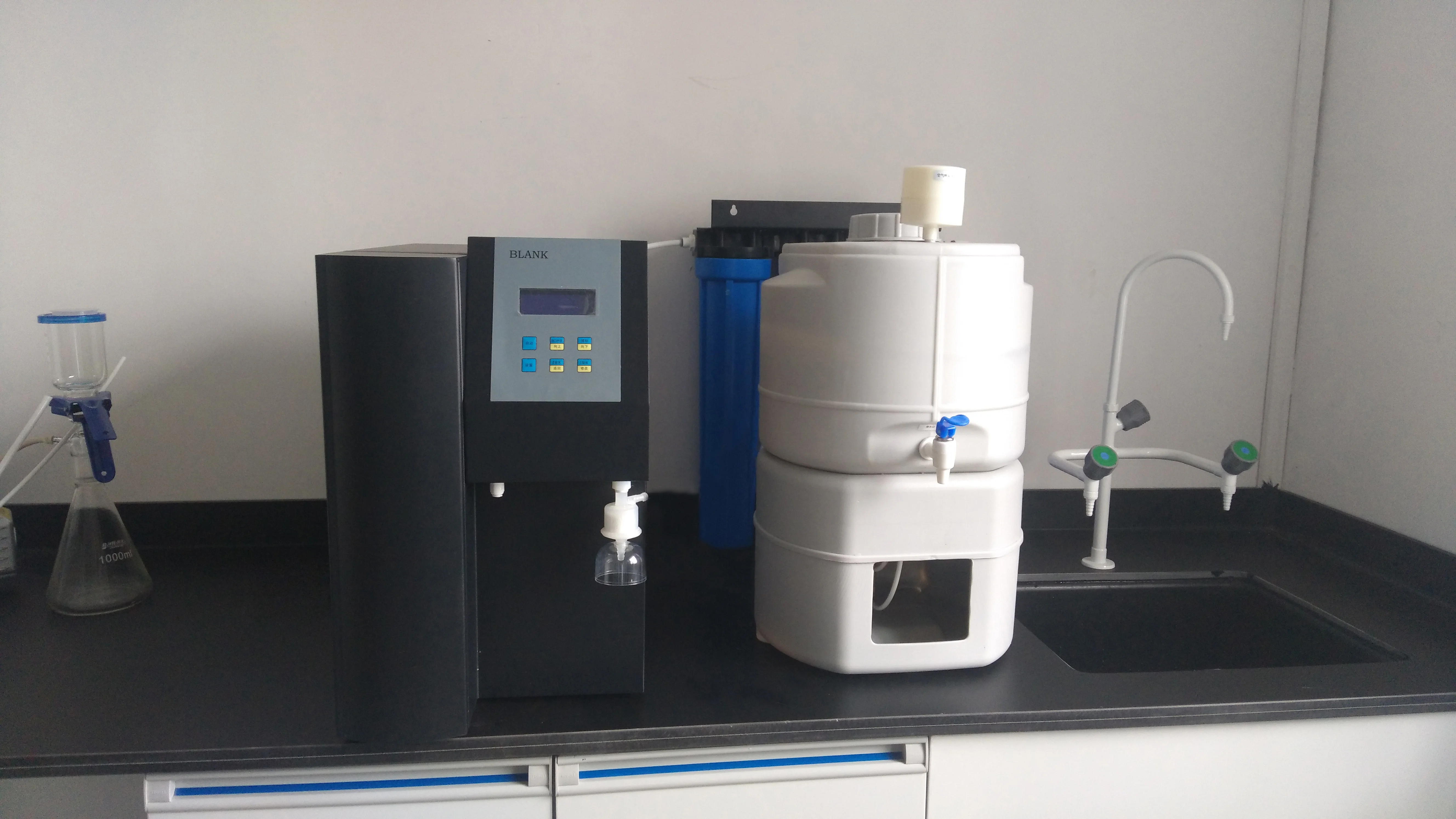 Lab Equipments Reverse Osmosis Pure Deionized Water System - Buy