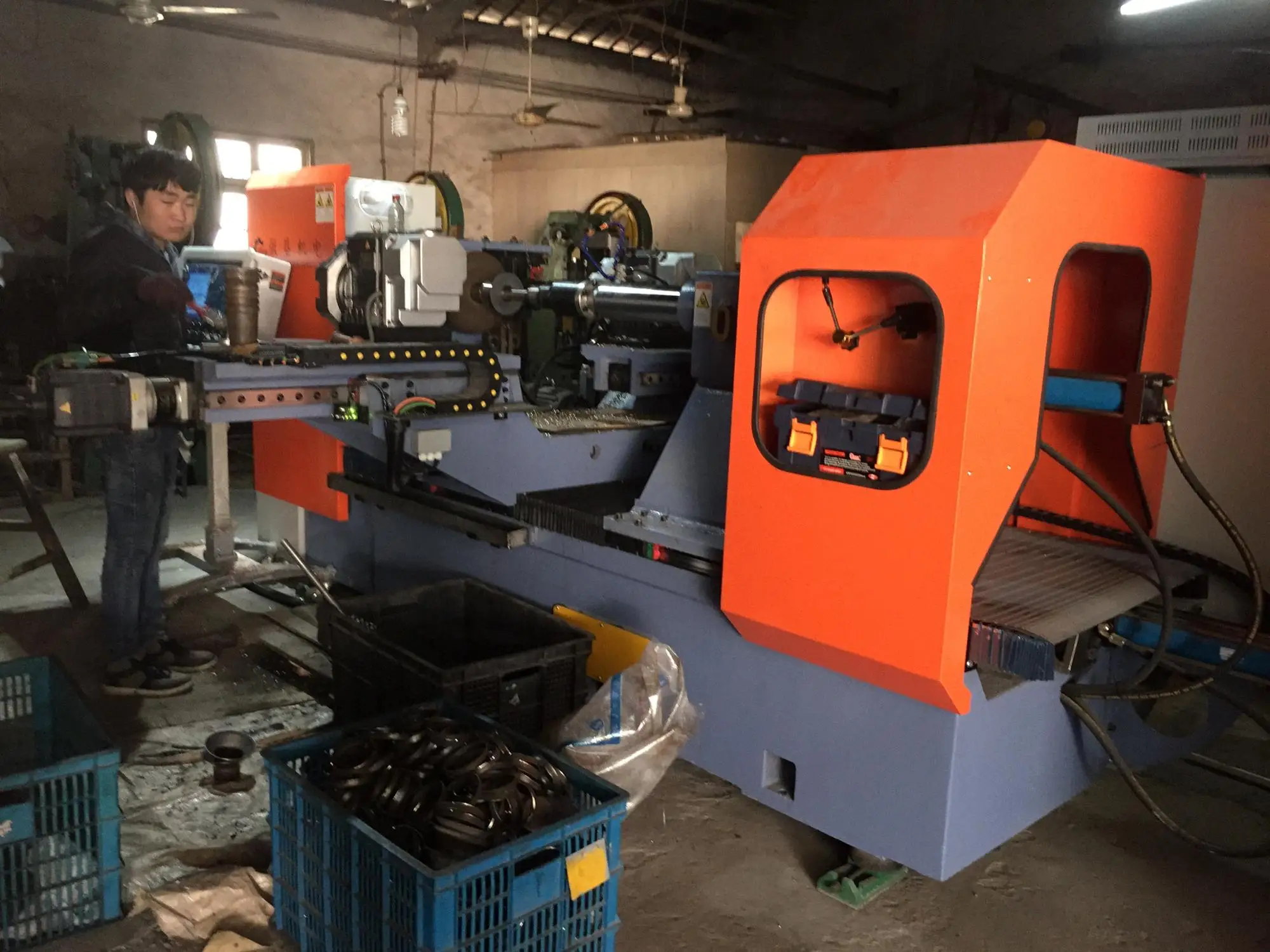 CNC spinning machine1.JPG