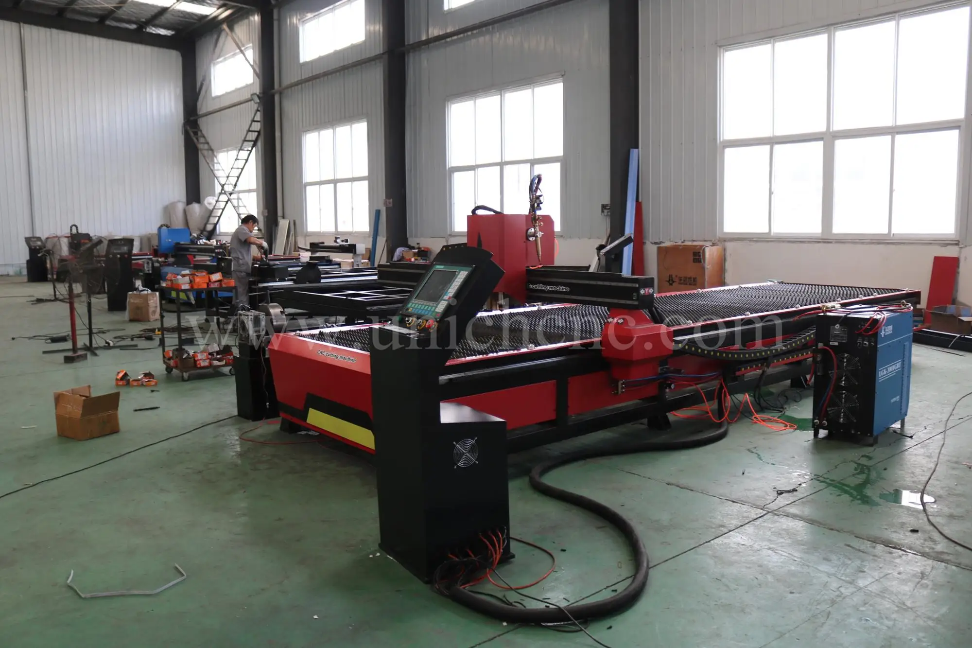 Factory price plasma metal cutting machine/plasma cutter made in china