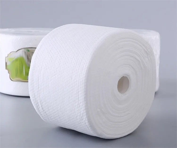 白色皮肤友好的柔软无纺布毛巾卷