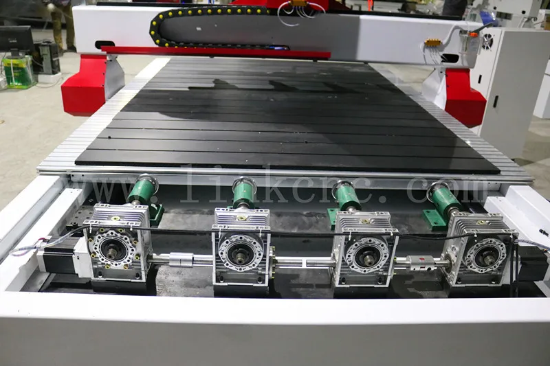 1520 Multi head 4 Axis 3d wood cnc router / cnc router machine with four heads