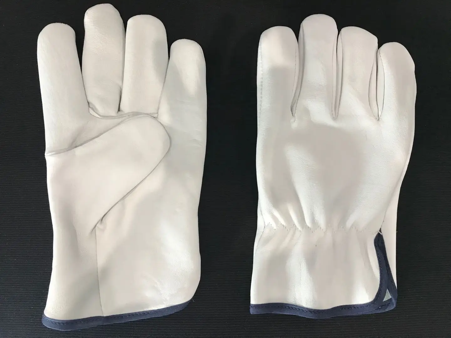 sheep leather glove (2).jpg