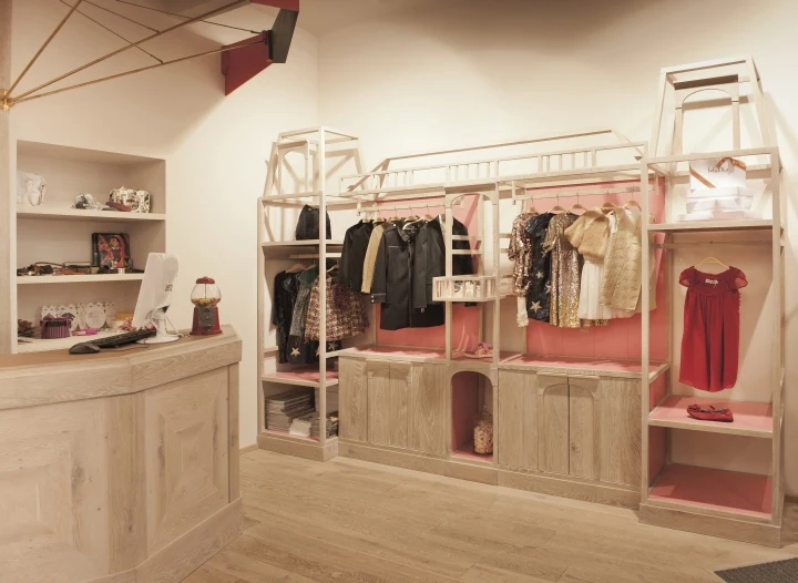 Baby Luxury Store Interior Decoration Design With High End Wooden ...