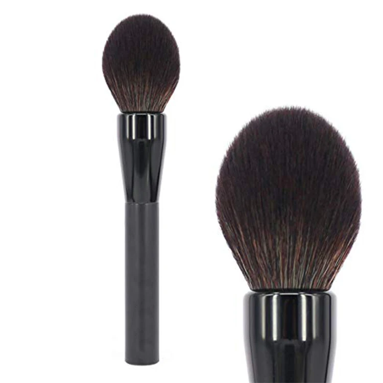 blusher brush.jpg