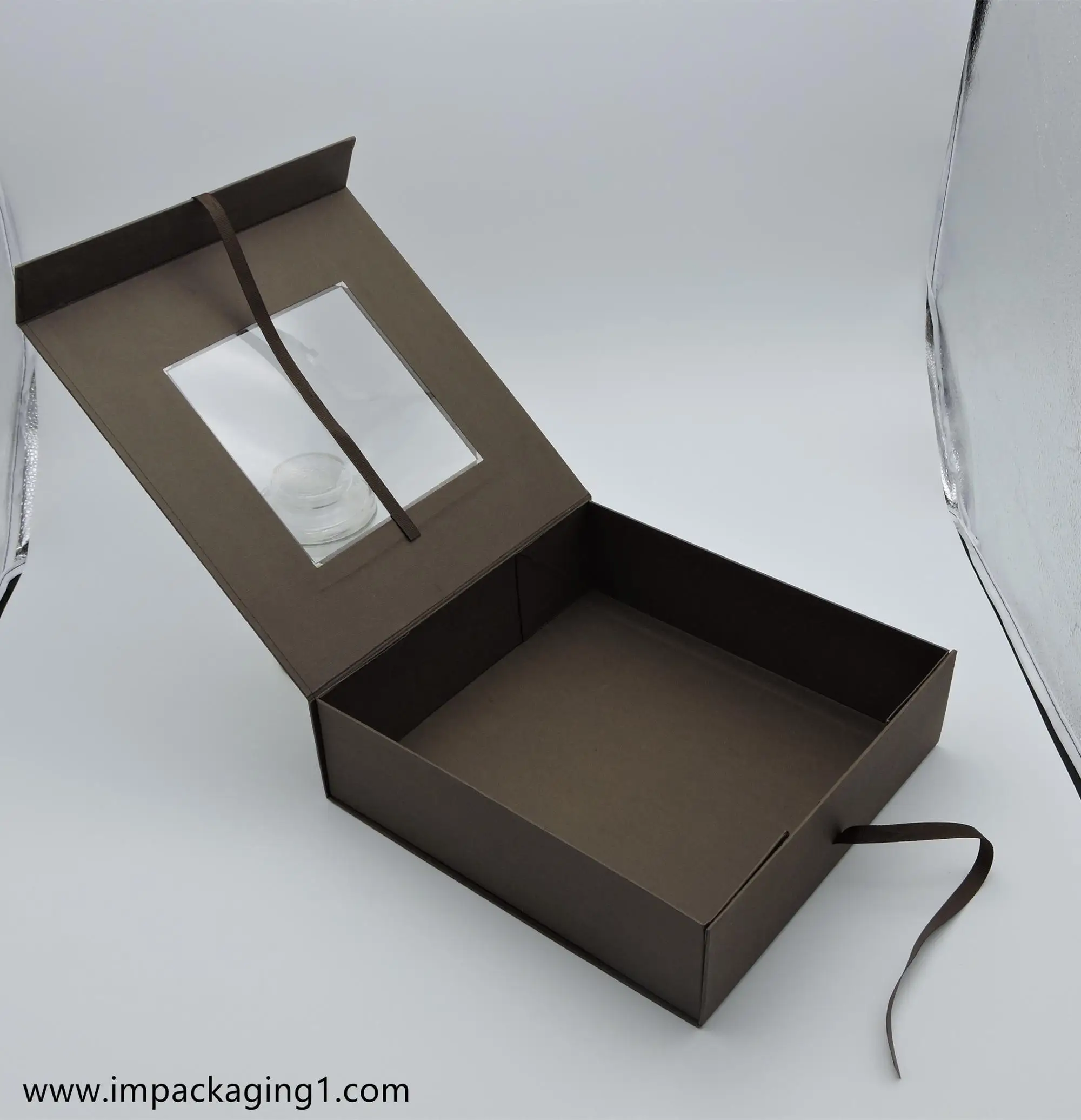 Luxury Gold Foil Embossed Gift Box Close Box Buy