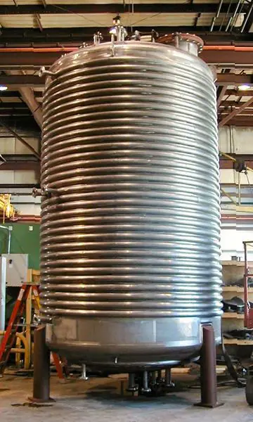 10--6500-Gallon-Reactor-for-Chemical-Industry