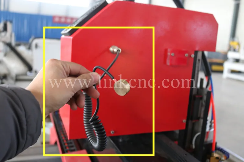 CNC router woodworking engraver and cutting machinery 1325