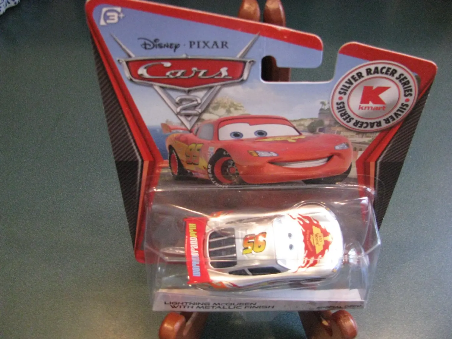 lightning mcqueen cars 2 toy