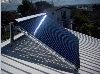 split pressurized solar collector