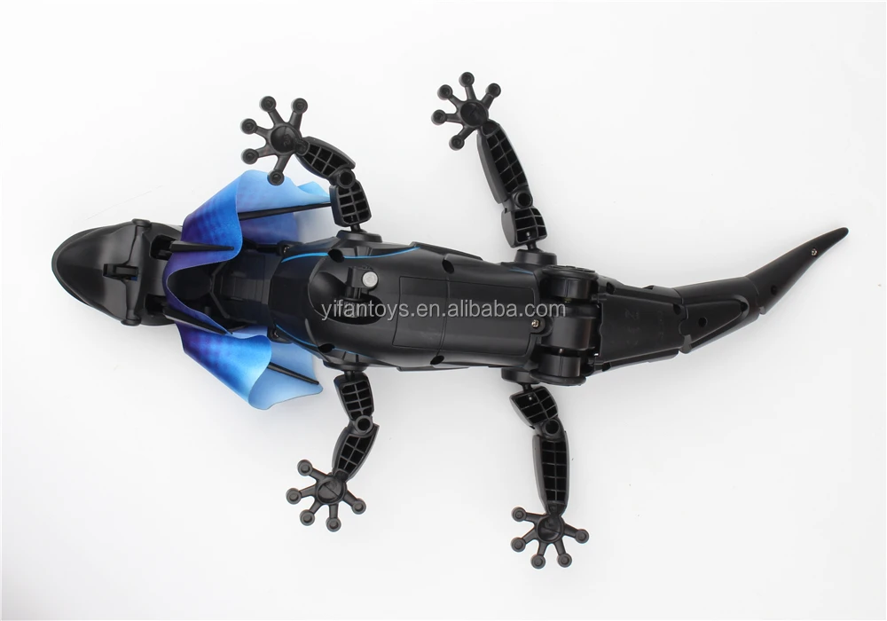 Remote Control Simulation Rc Lizard With Light Prank Induction Crawling
