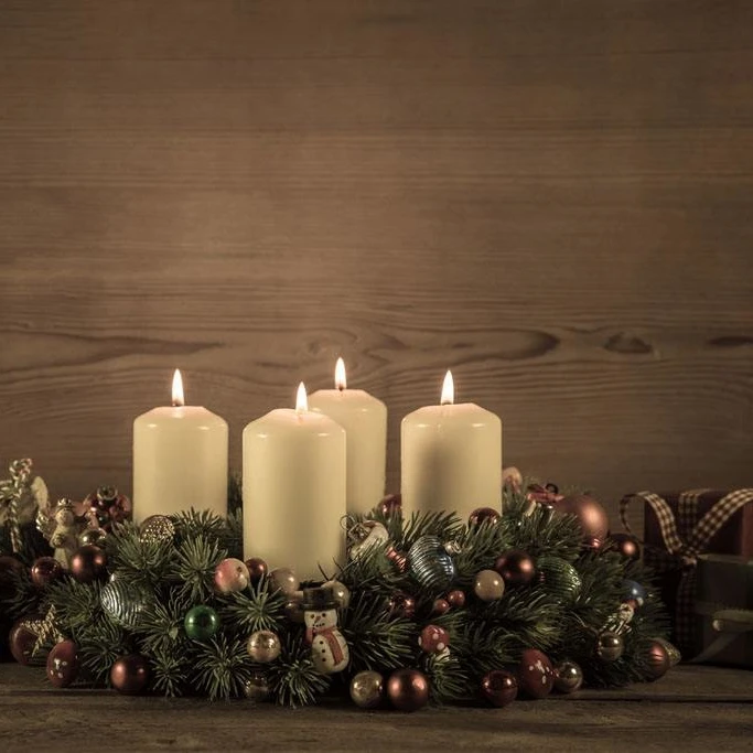 Pointed Top OEM ODM Scented Paraffin Wax Pillar Candles