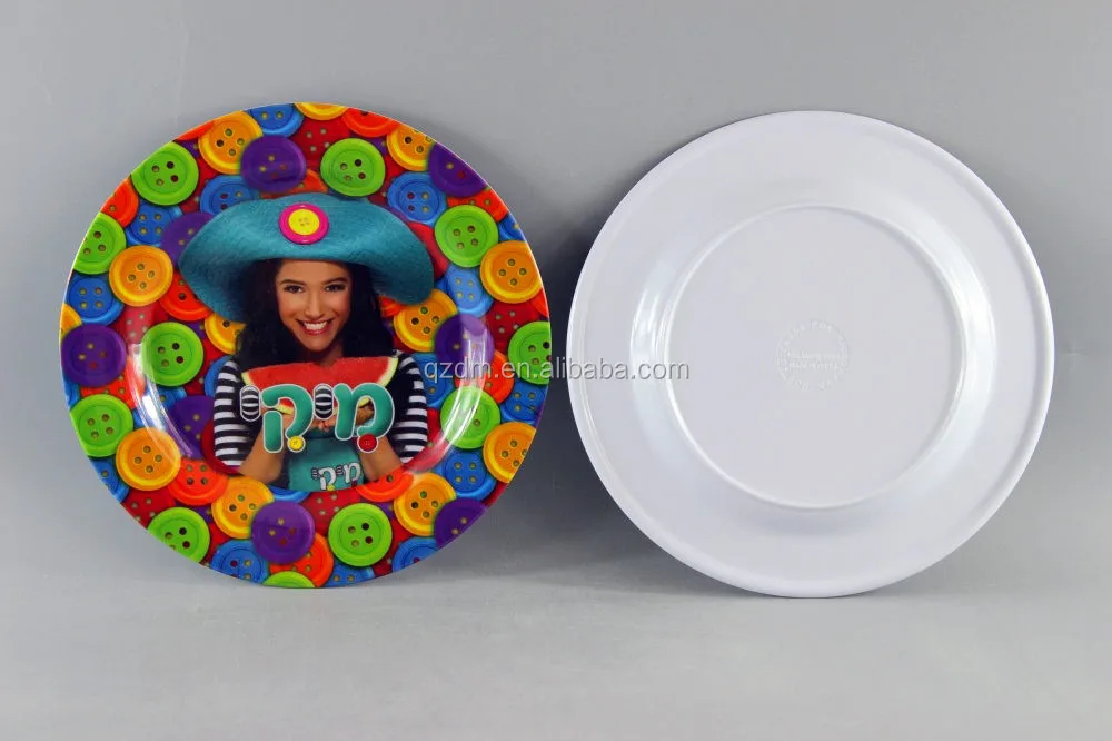 7 Inch Melamine Red Plate With Christmas Tree Print