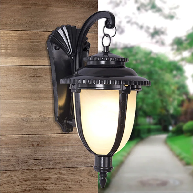 Outdoor wall lamp fishing cast aluminum villa outdoor hotel courtyard landscape European waterproof wall lamp manufacturers