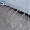 /product-detail/good-selling-cheap-dipped-galvanized-bto-28-22-30-cbt-65-60-concertina-razor-barbed-wire-60419056228.html