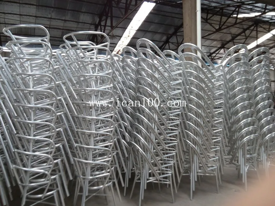 french cafe chairs 01.jpg