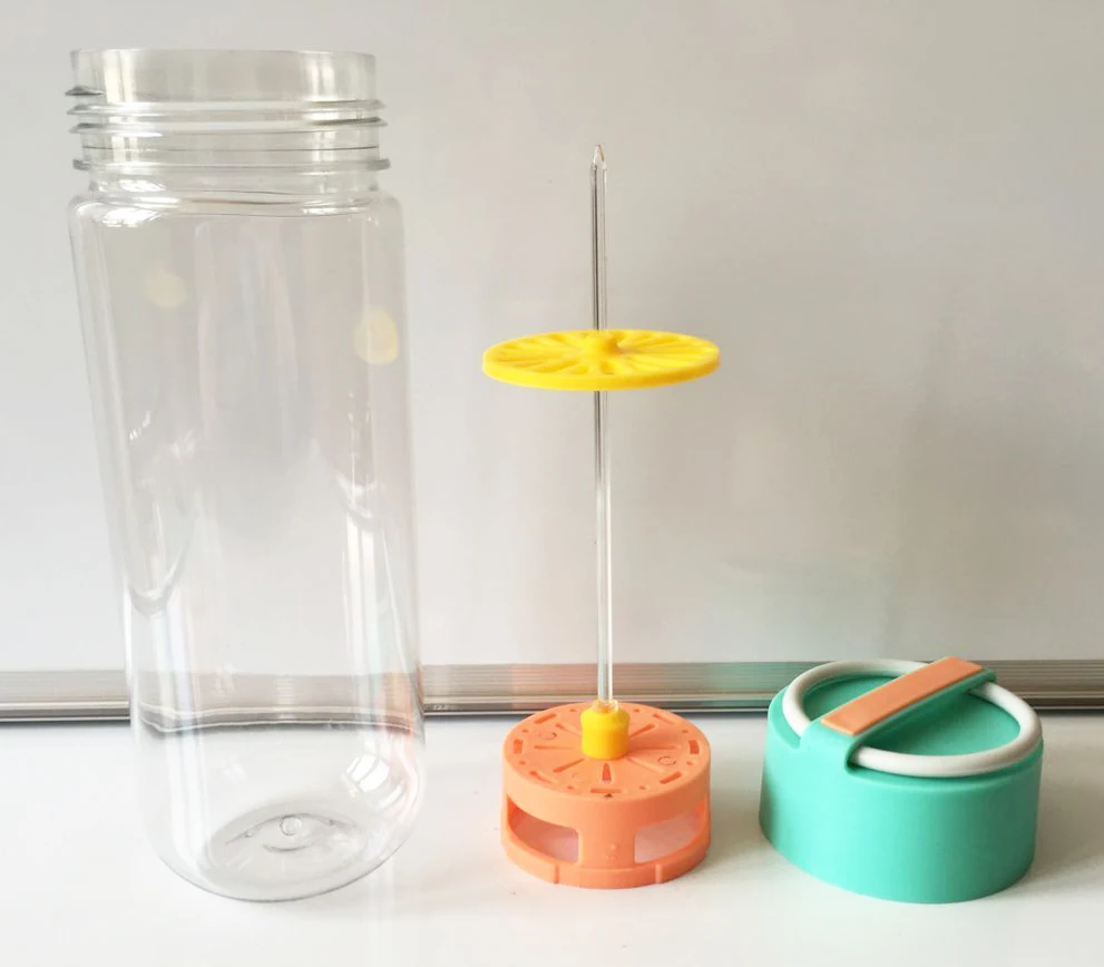 700ml BPA FREE Wholesale Plastic Bottle Water Bottle Fruit Infuser Water Bottle