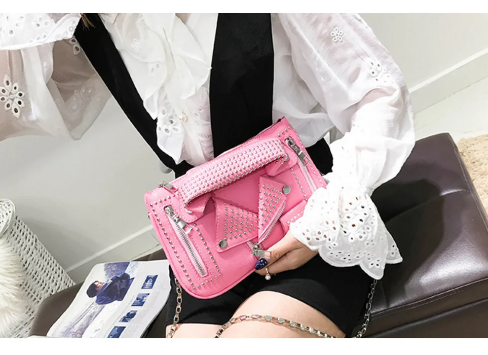 Fashion Korean Style Women Cheap Leather Rivet Decoration One Shoulder Strap Metal Chain Crossbody Messenger Bag/Handbag