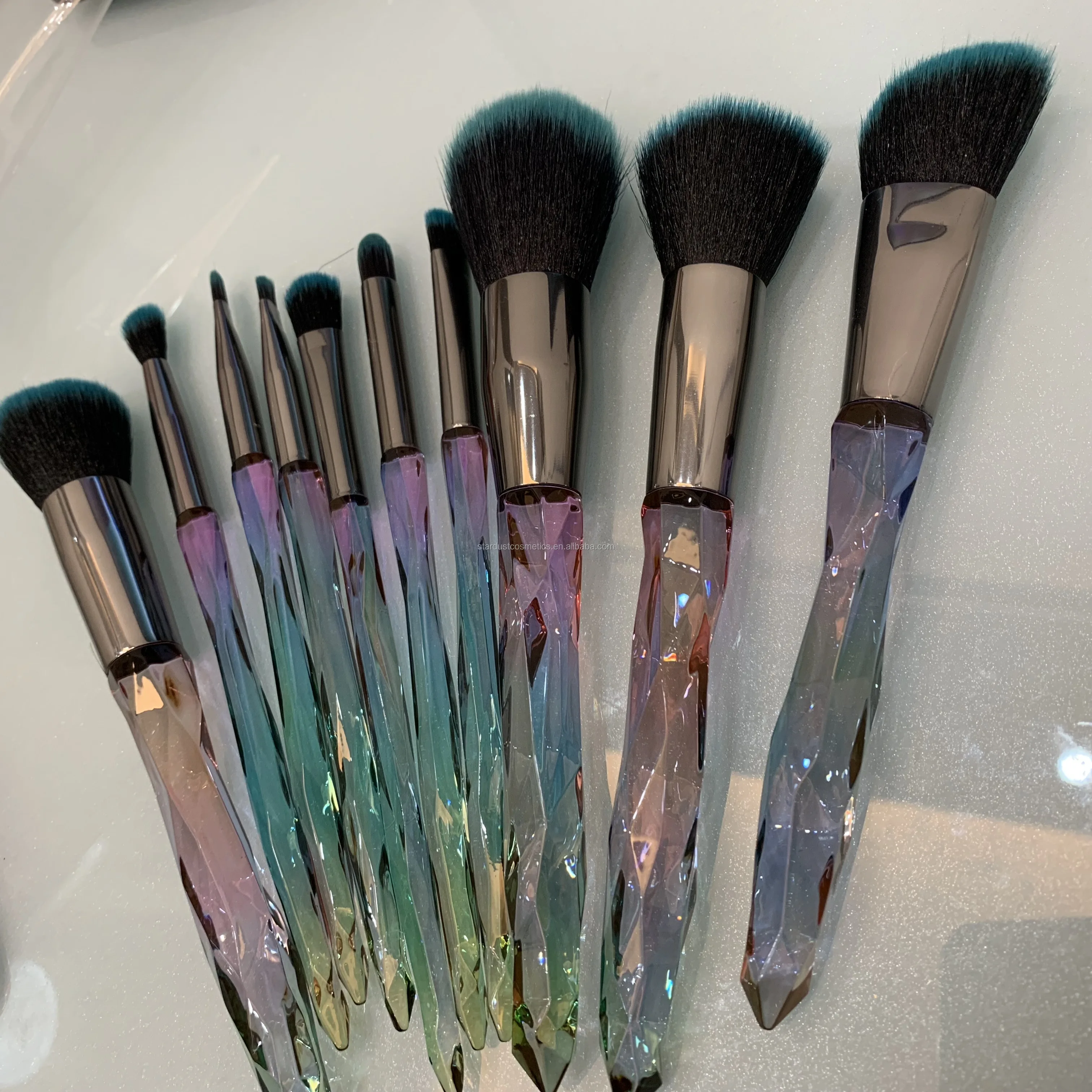 Holographic Crystal 13 Pcs Synthetic Hair Makeup Brushes Private Label