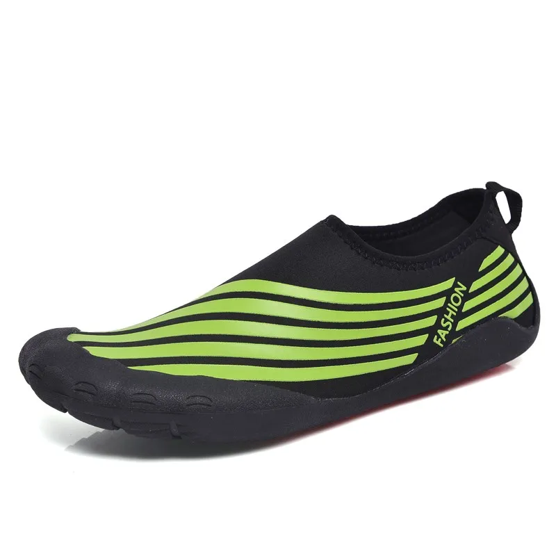 Wholesale Men Walk On Water Shoes For Beach,Fitness Step Yoga Shoes For Man,Beach Aqua Water