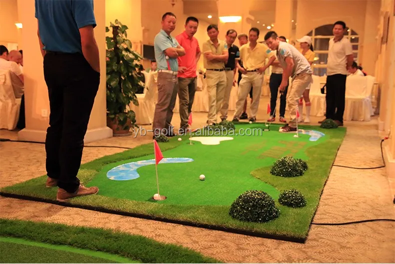 Protable Mini Golf Course Golf Putting Mat For Office Mini Golf Set