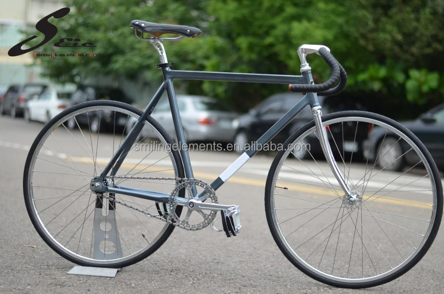 fixed gear road bike