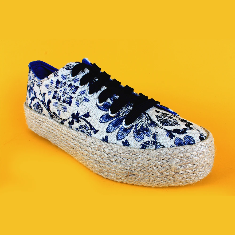 Fancy Women Printed Canvas Flat Lace Up Platform