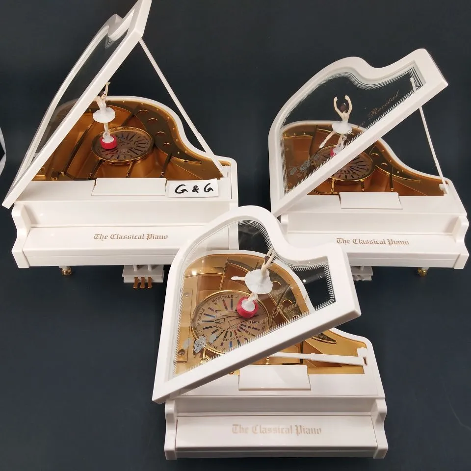 Hot Sell Plastic Piano Toy Musical Box Toy For Kids With Battet Girl