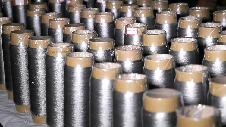 metallic yarn.jpg