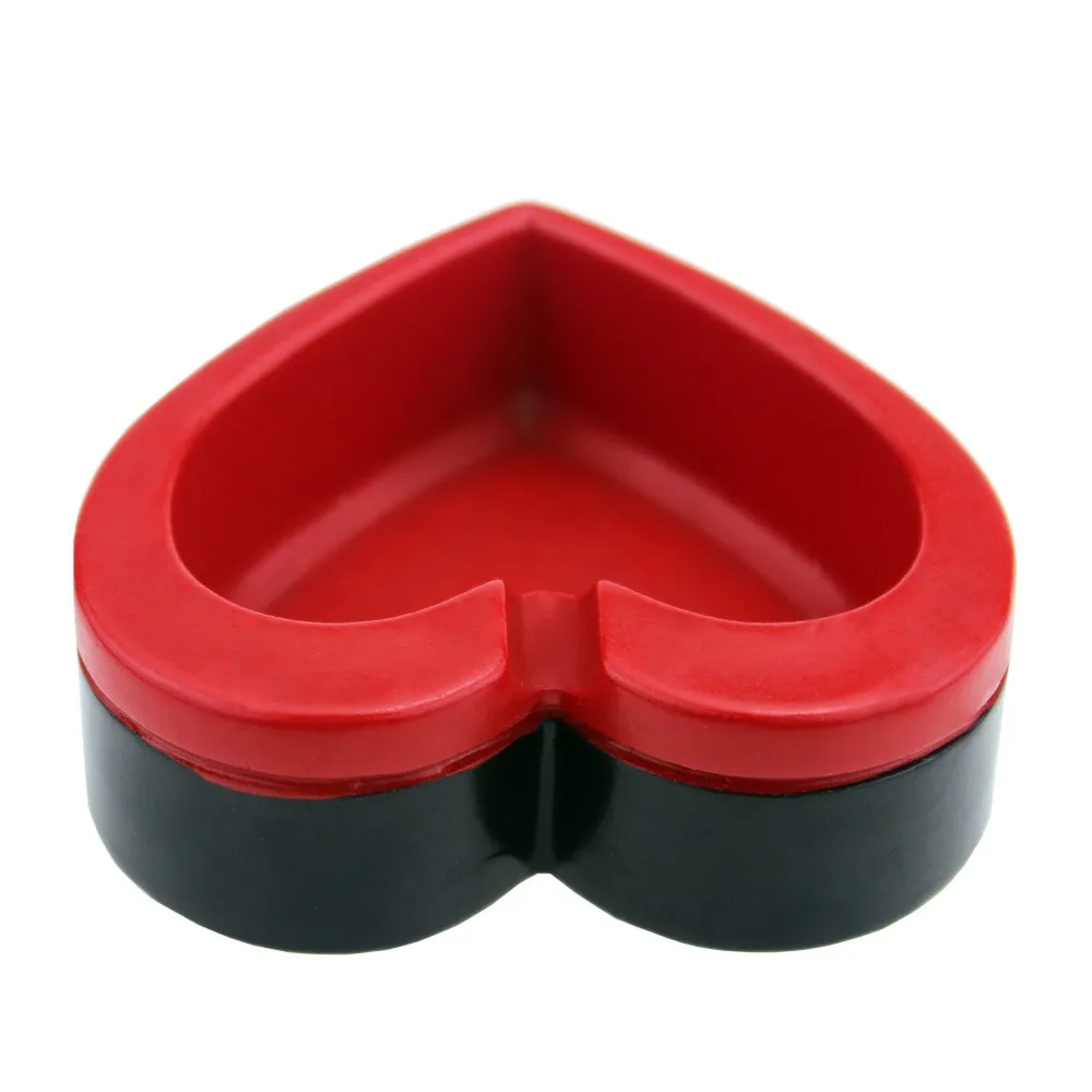 Zinc Alloy Die Casting Portable Ashtray Heart Shape Indoor Ashtray