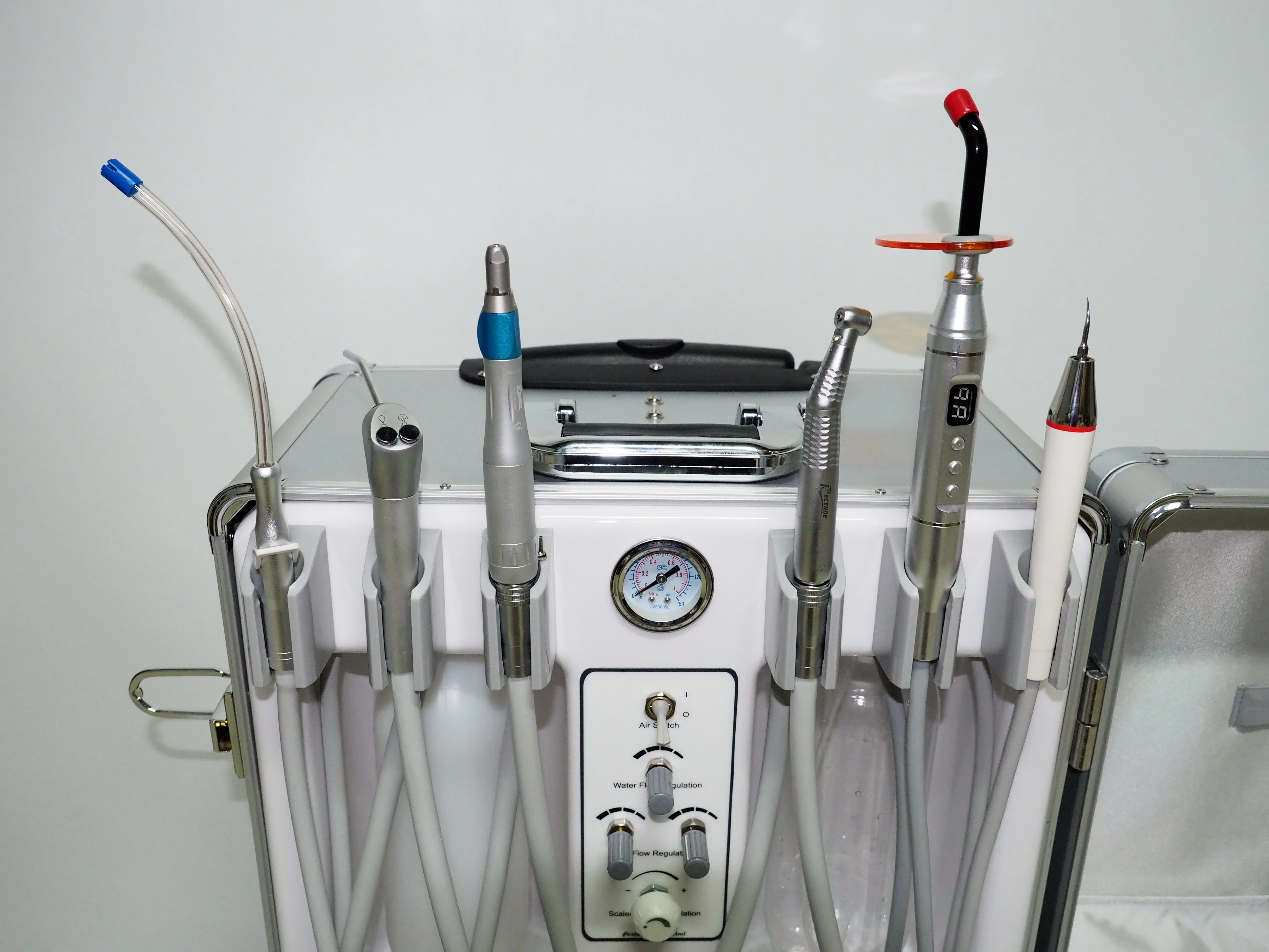 High Quality Portable Dental Unit With Built In Ultrasonic