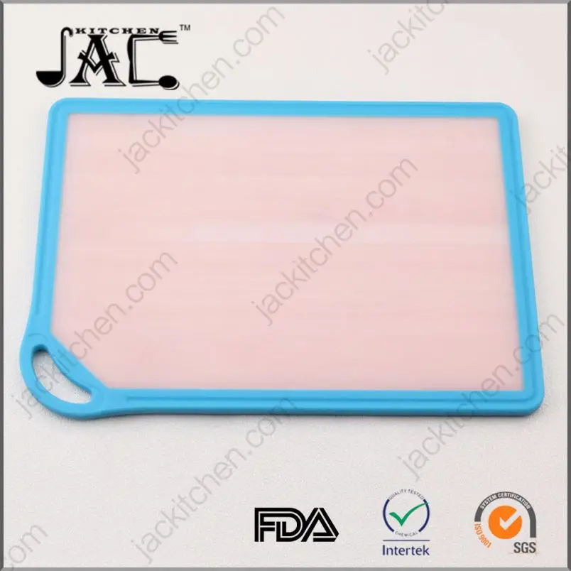 2017 Newest Gadgets Durable Piece Plastic Cutting Board Set
