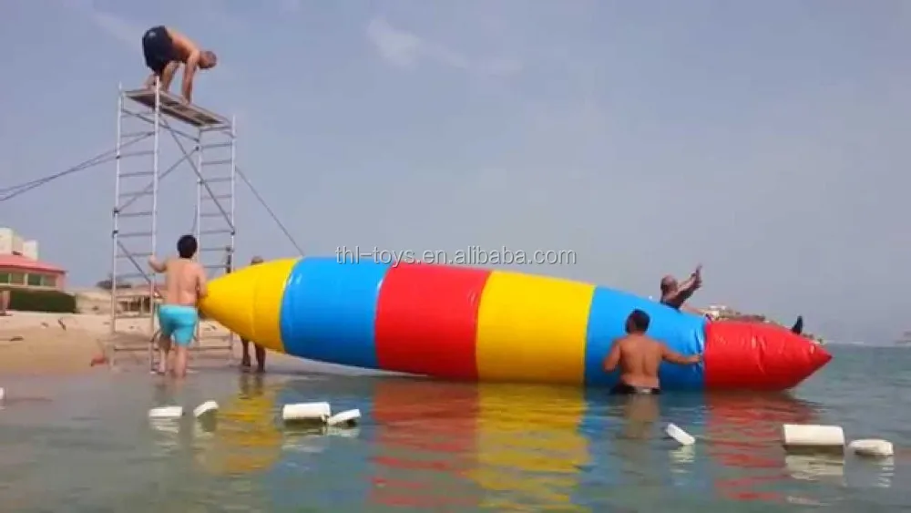 inflatable water jumping pillow