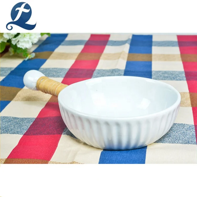 Microwave Safe Color Ceramic Round Small Baking Pan With Handle Product On Microwave Safe Color Ceramic Round Small Baking Pan With Handle Product On