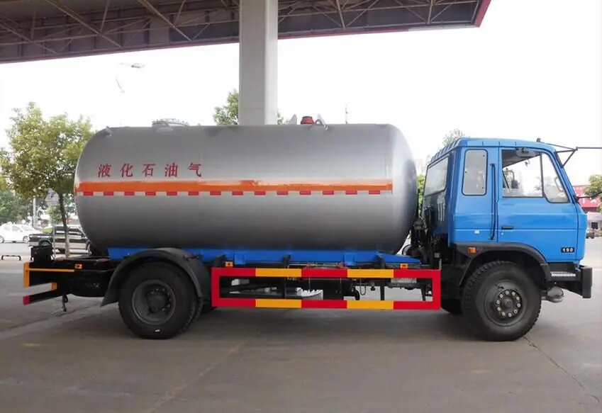 LPG tank truck (2).jpg
