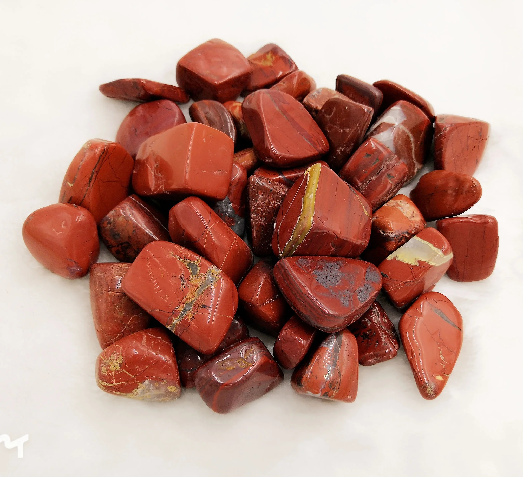 Камни красного цвета названия и фото