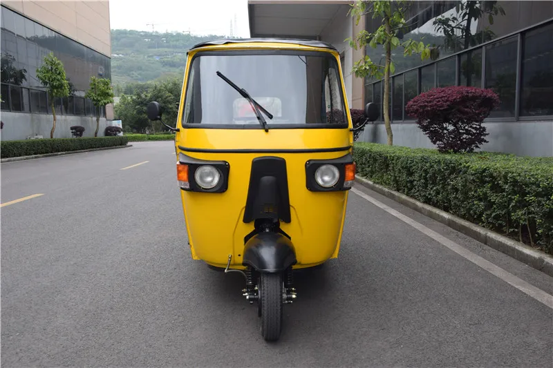 bajaj 200cc trike