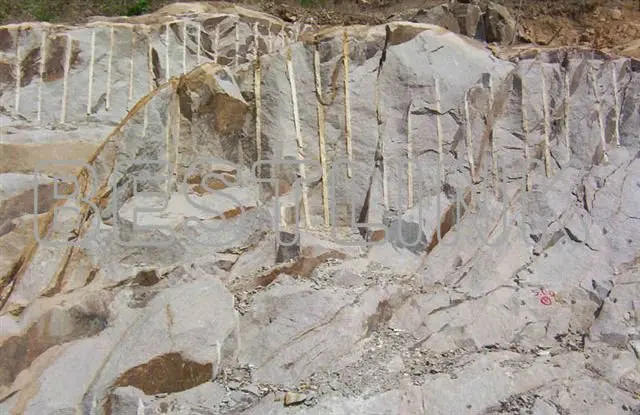 blocks cutting 05.jpg