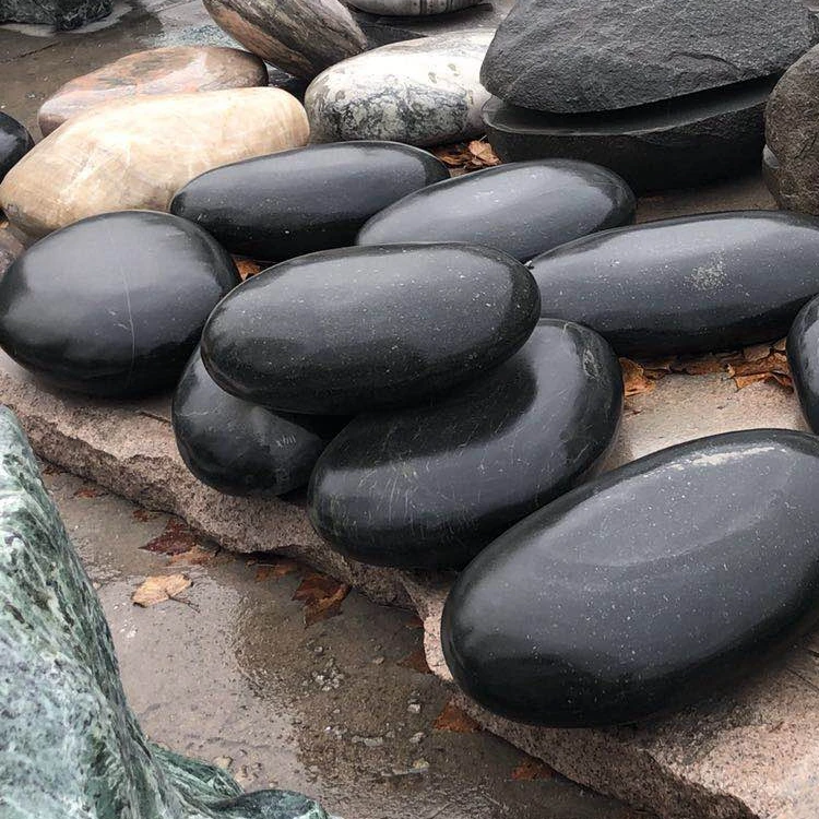 black granite pebble stone.jpg