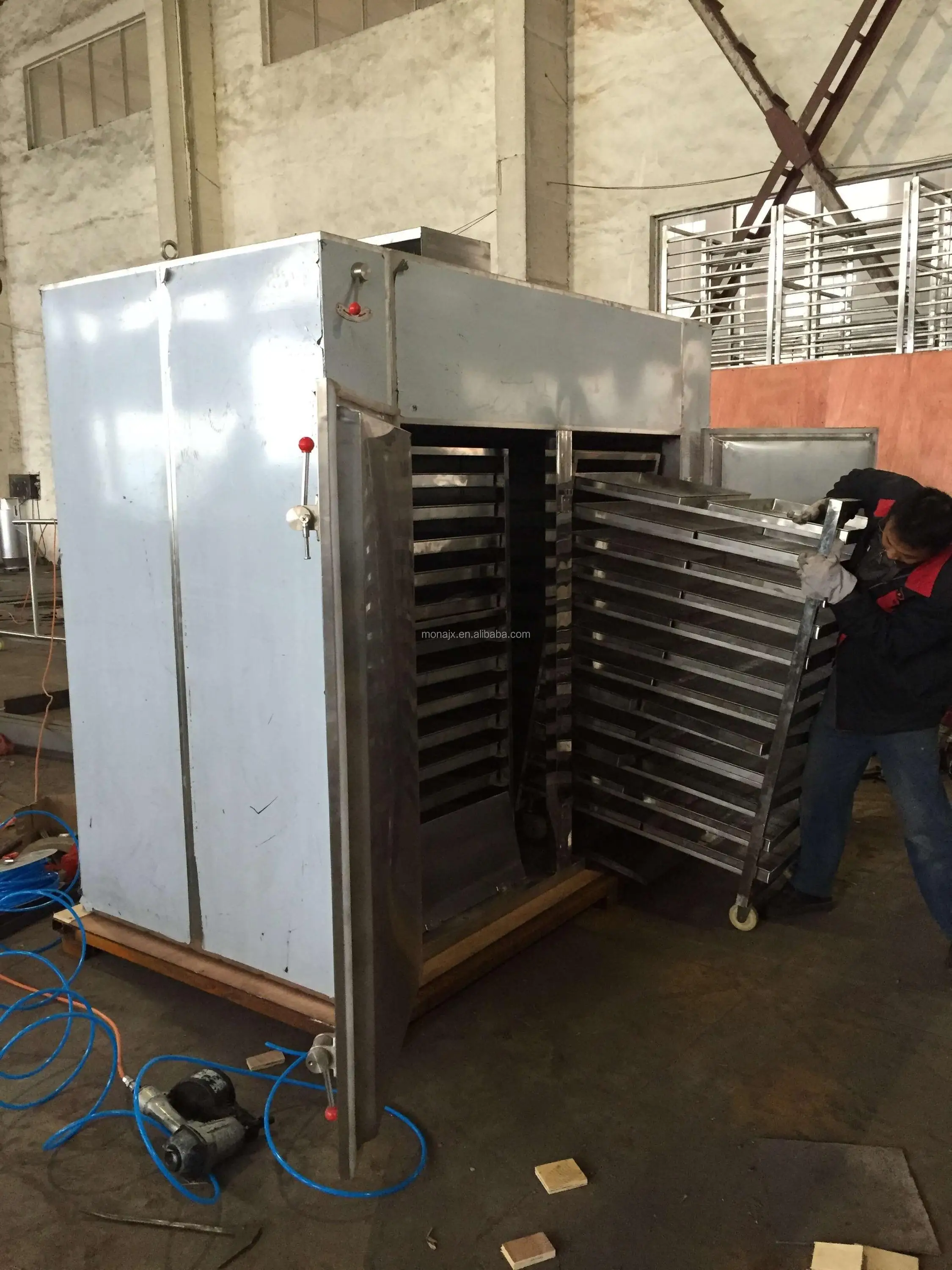 High Output Commercial Fish Drying Machine With Heat Pump In China