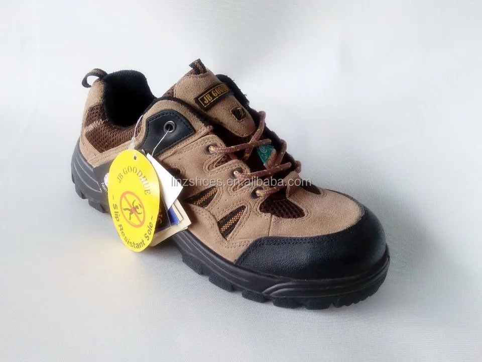 Special army shoes with composite toe cap