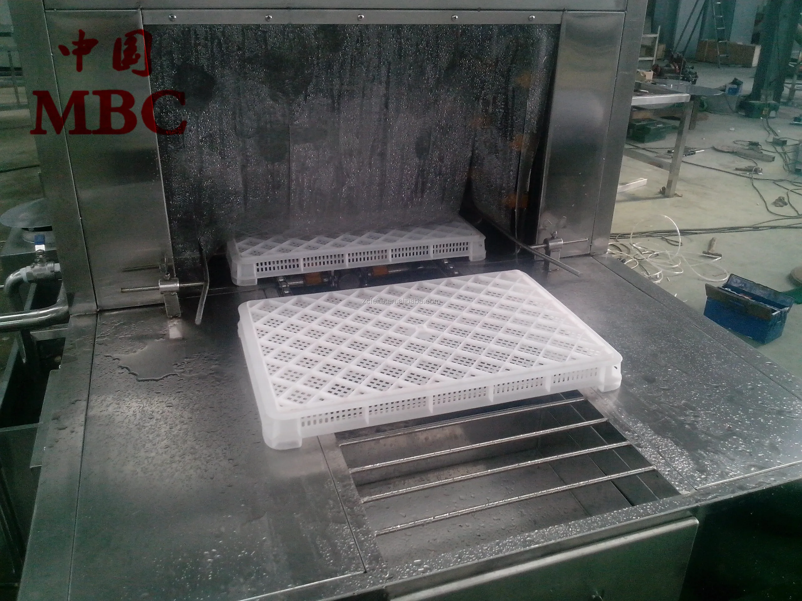 plastic pallet cleaning machines .jpg