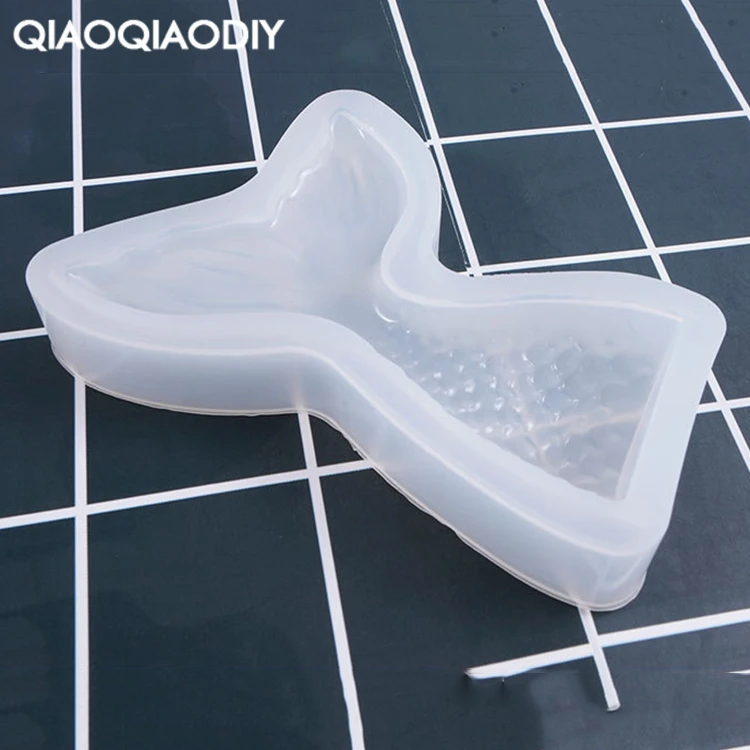 NEW ARTMINDS PLASTIC TRAY SOAP MOLD HEARTS AND LOVE DESIGN